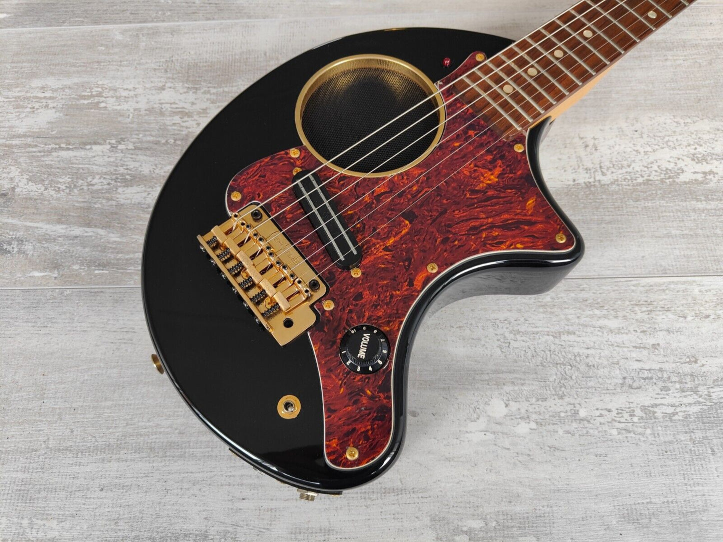 Fernandes ZO-3 Nomad Travel Guitar w/Onboard Speaker/Amplifier