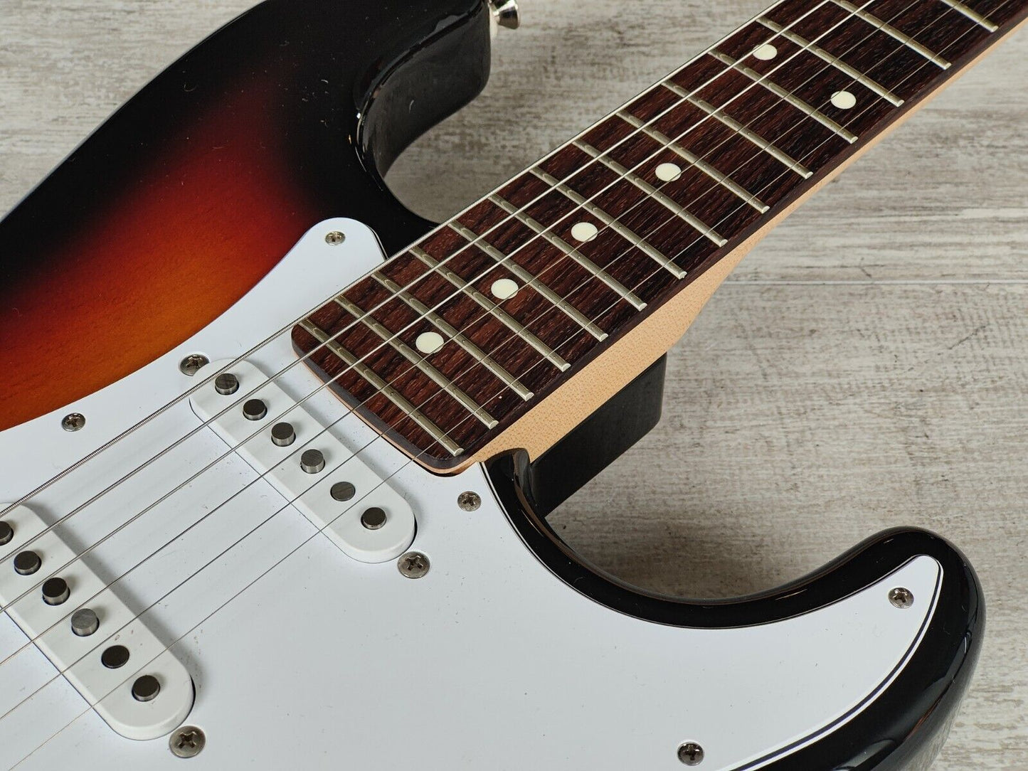 2017 FGN Japan (Fujigen) JST-6R J-Classic Stratocaster (Sunburst)