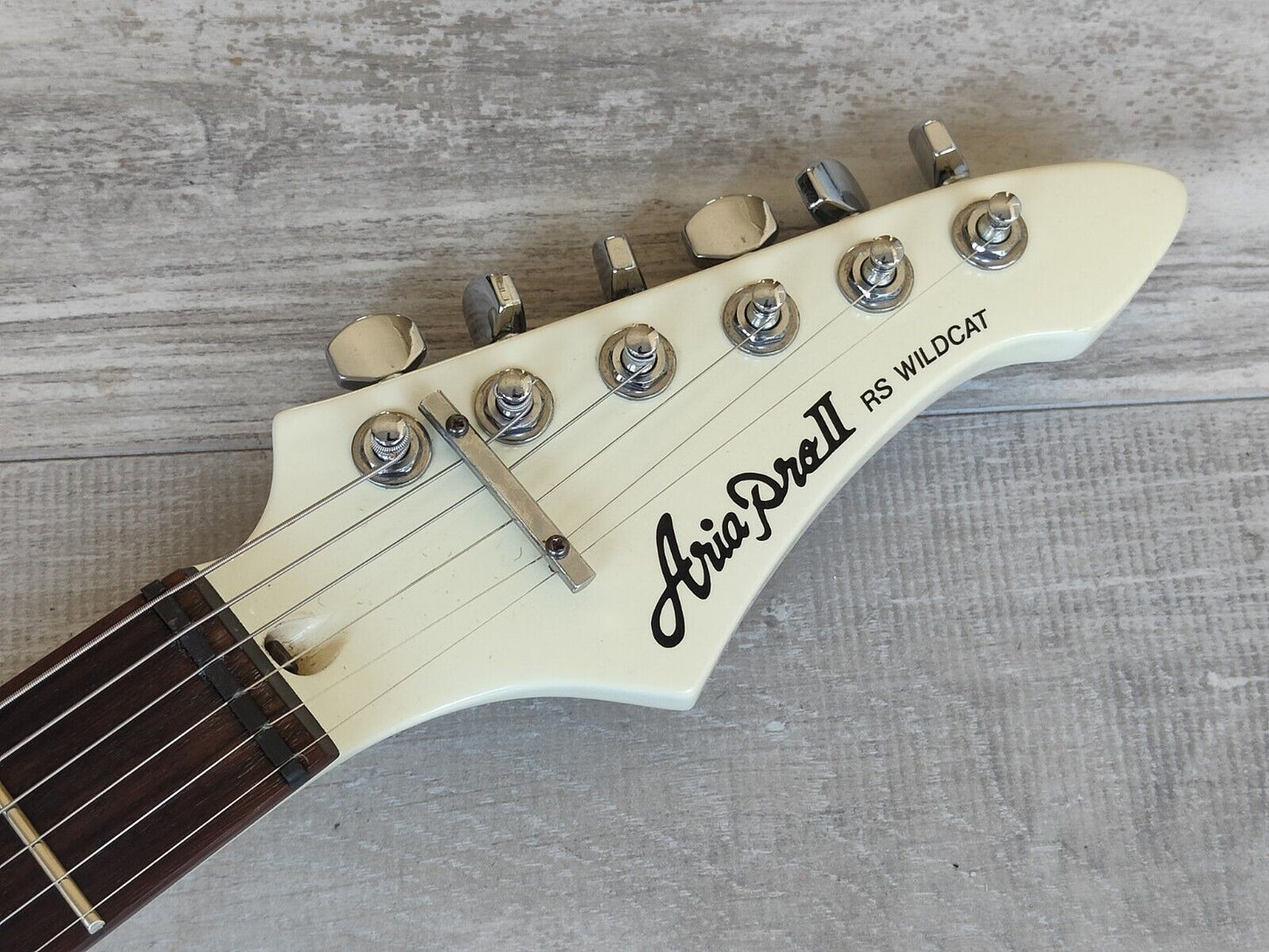 1990's Aria Pro II RS Wildcat (White)