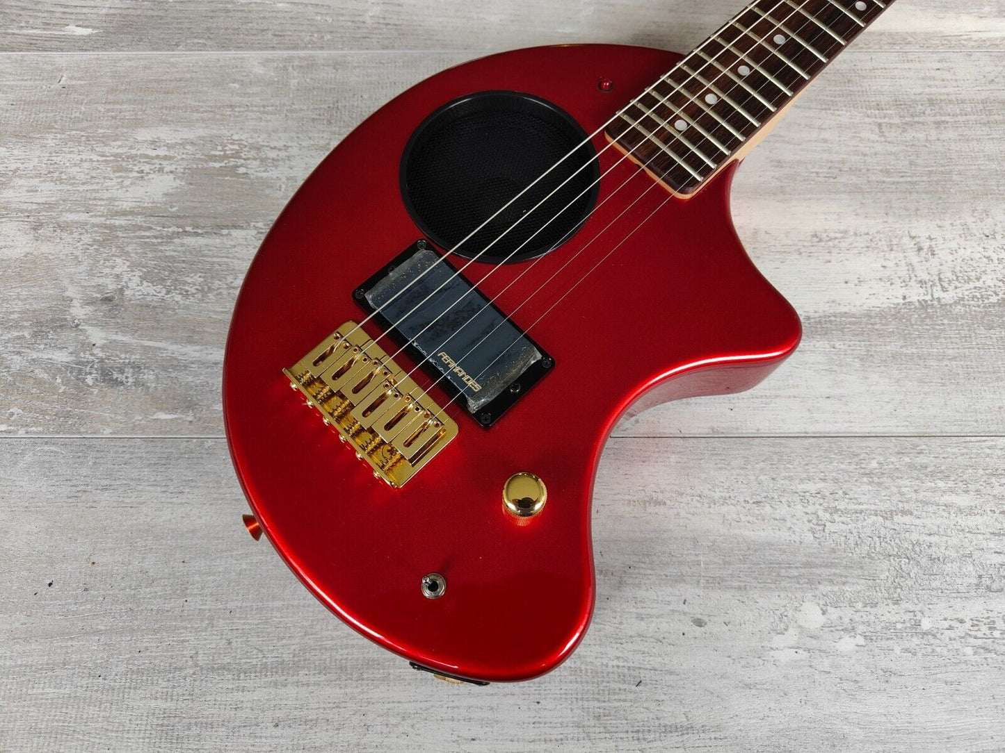 Fernandes ZO-3 Nomad Travel Guitar w/Onboard Speaker/Amplifier