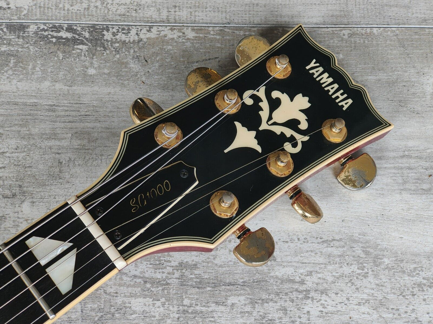 1980 Yamaha Japan SG-1000 Double Cutaway (Cherry Sunburst)