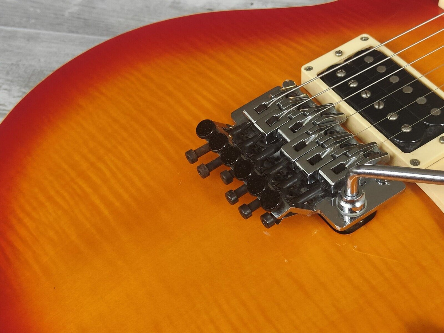 2001 Burny Super Grade Les Paul Standard w/Floyd Rose + Sustainer (Sunburst)