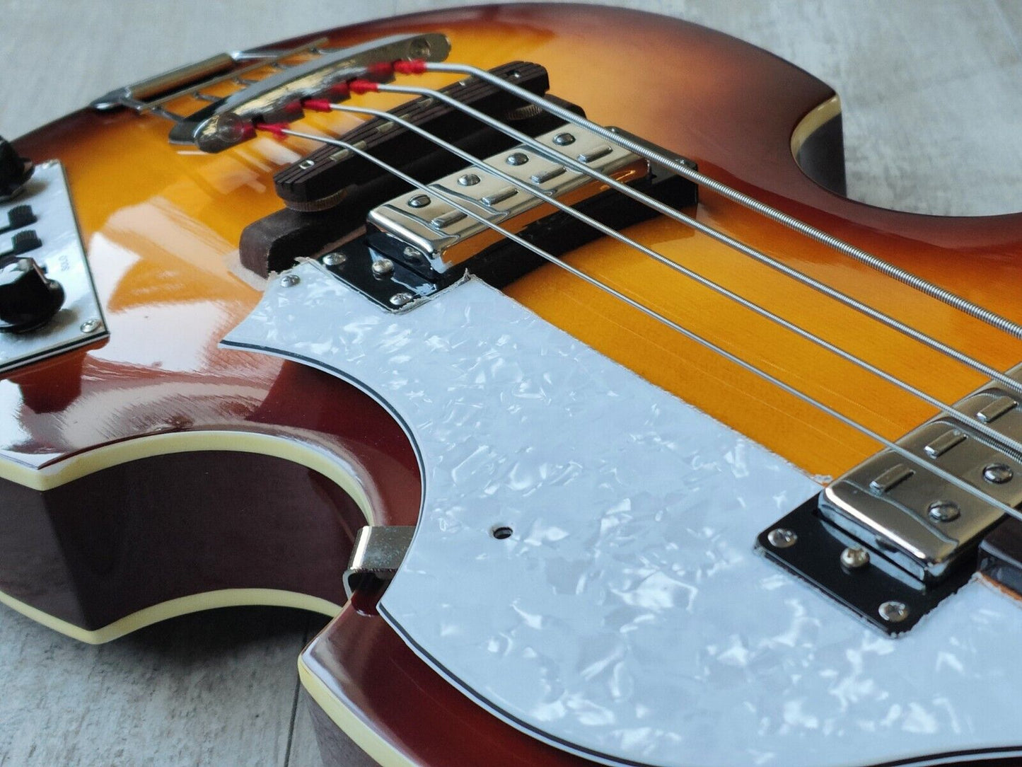 Hofner BB Hi Series Violin Beatle Bass (Sunburst)