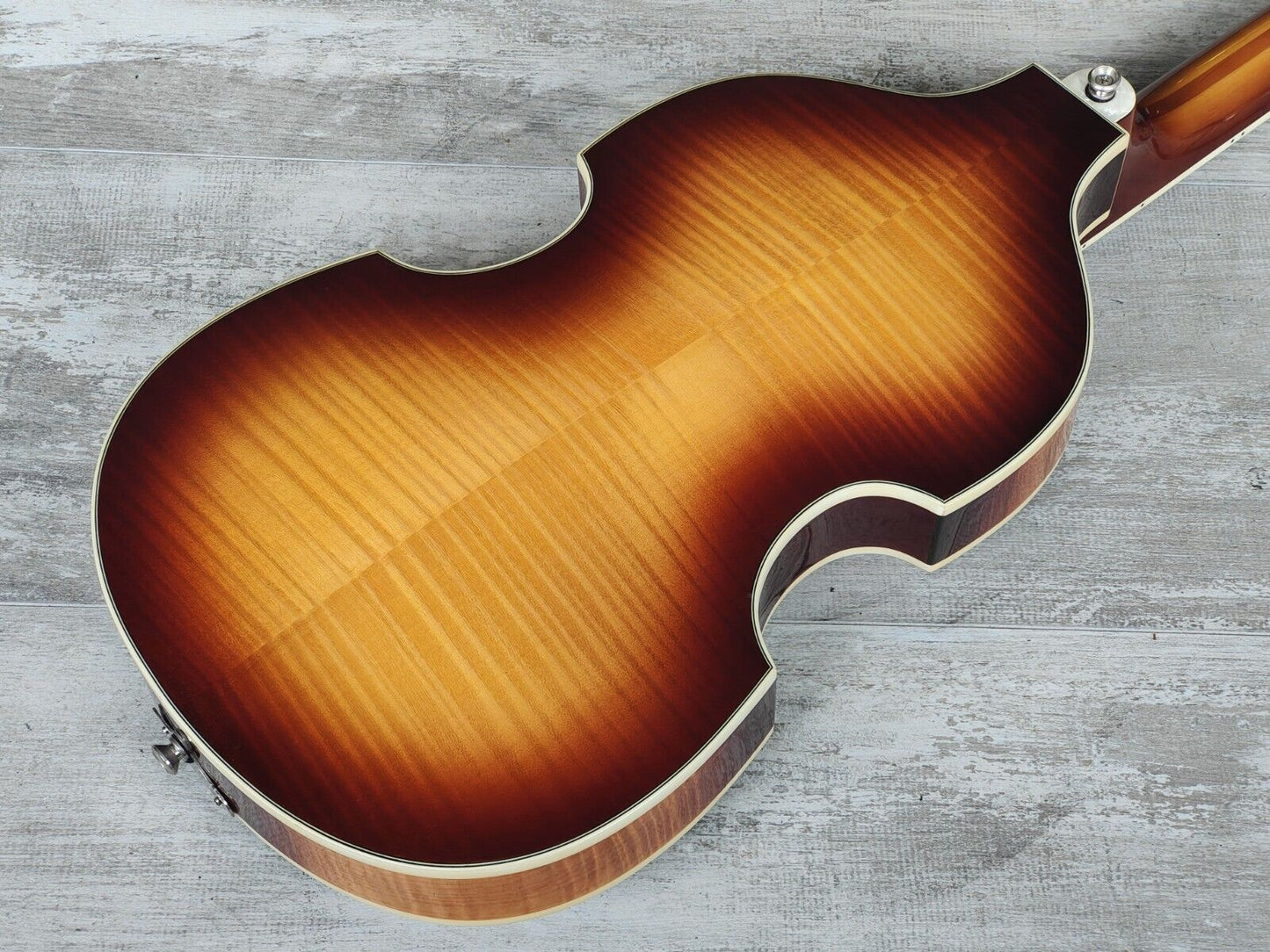 Hofner Contemporary Series CT500/1 Violin Beatle Bass (Sunburst)