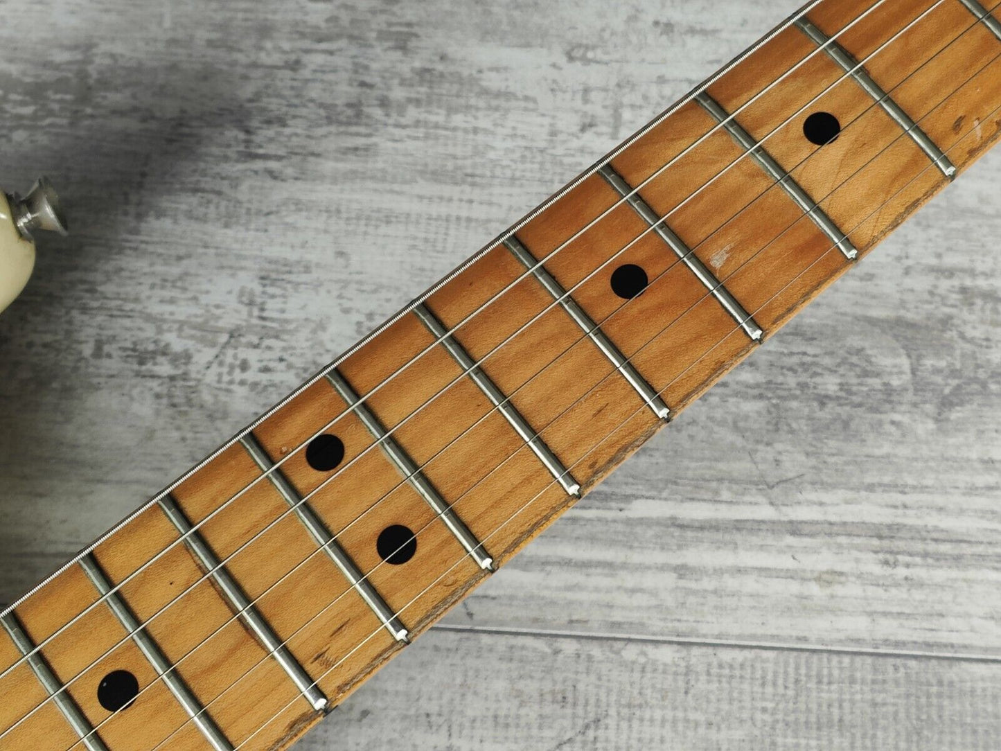 1978 Fernandes Japan FST-70 Vintage Stratocaster (Vintage White)