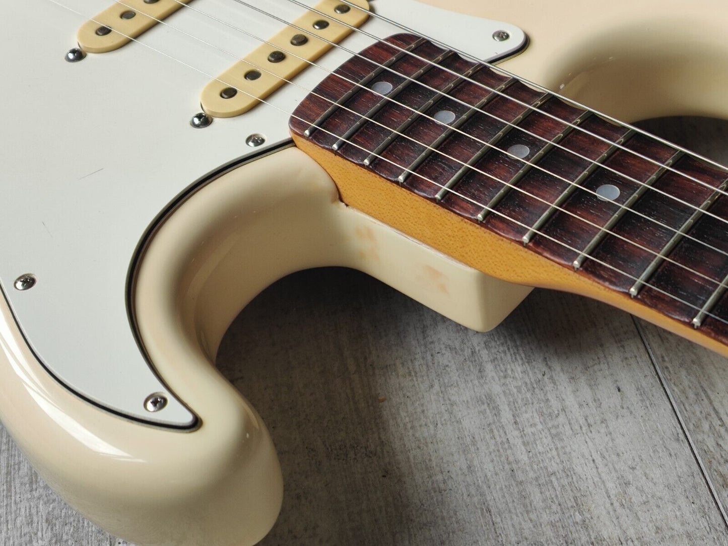 1986 Fender Japan ST72-65 '72 Reissue Blackmore Scalloped Stratocaster (White)