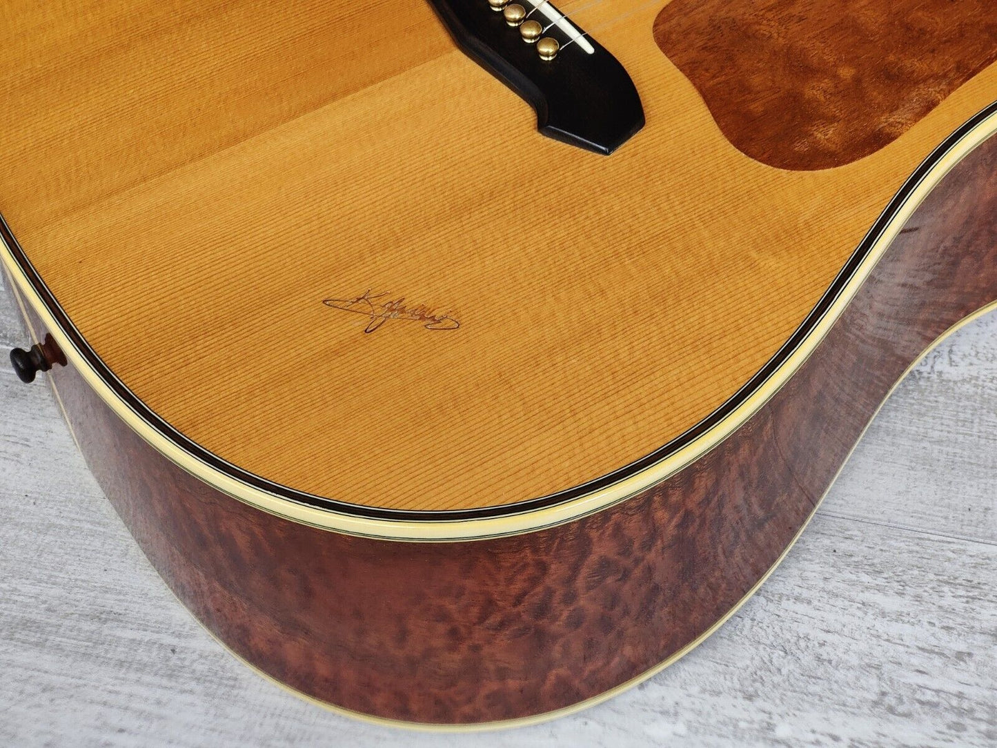 1979 K. Yairi Japan Leo-J2 Handmade Acoustic Guitar (Natural)