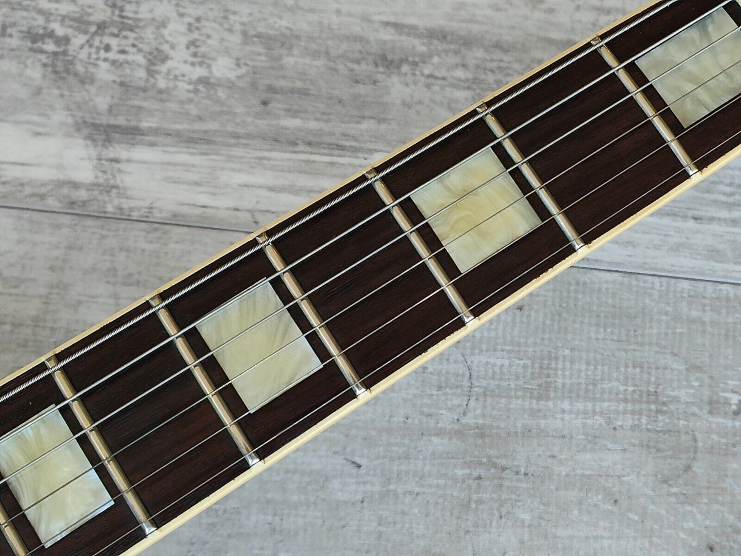 1982 Greco Japan EG-600P Super Power Les Paul Custom 3PU (Cherry Sunburst)