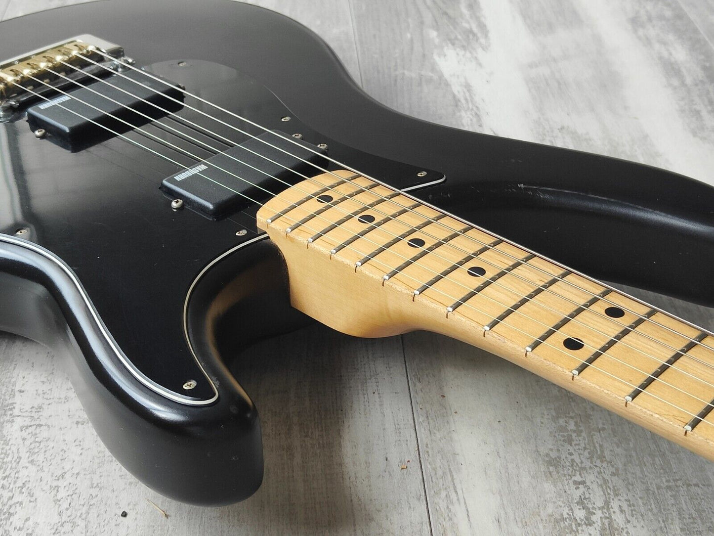 1984 Washburn Japan Force 2 Double Cutaway (Black)