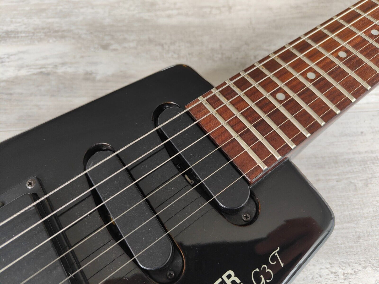 Hohner Professional B3T Steinberger Headless Guitar (Black)