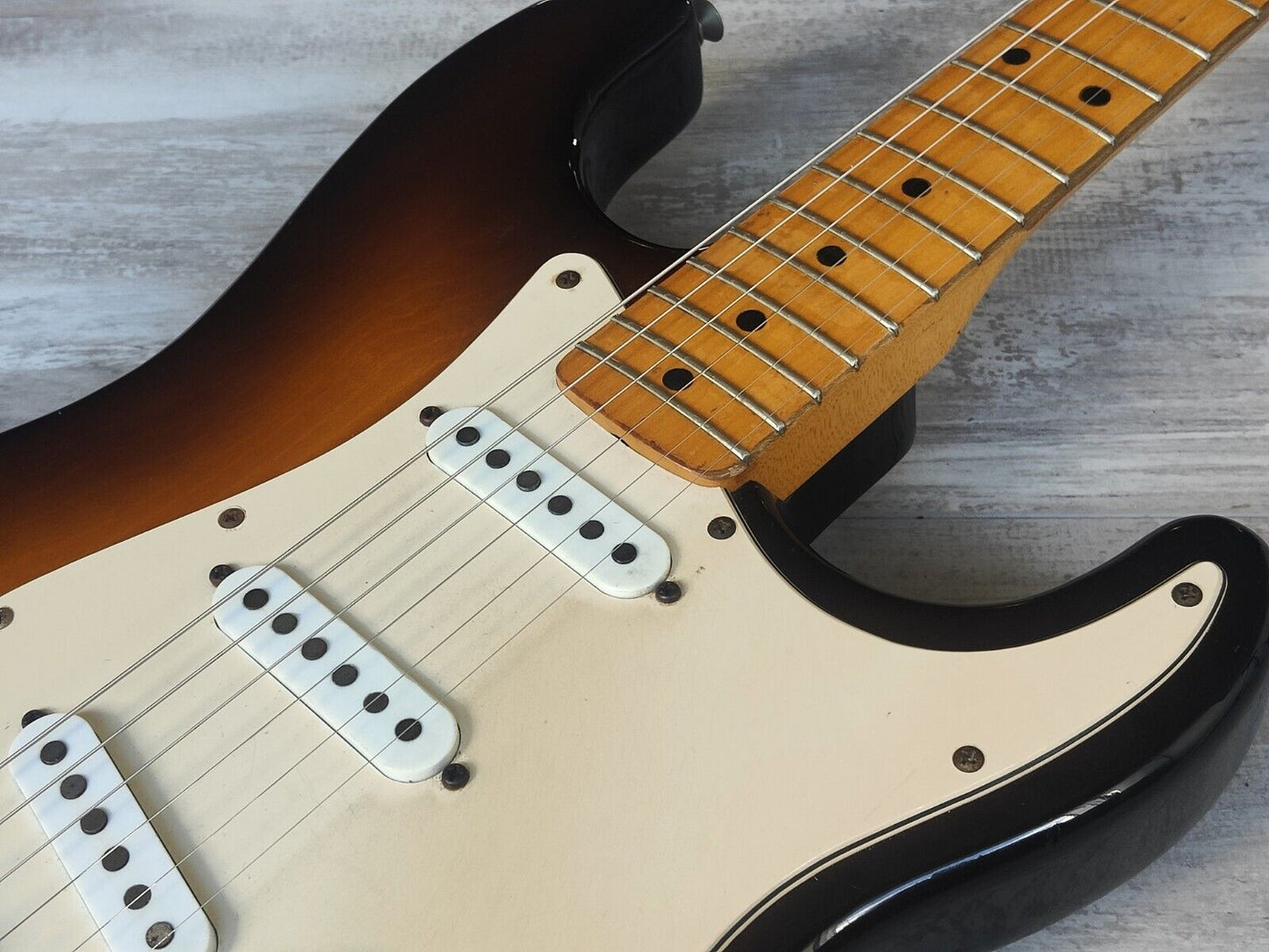 1977 Navigator (by ESP Japan) Esparto SP-01 Stratocaster (Brown Sunburst)