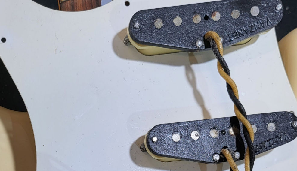 1986 Fender Japan ST72-65 '72 Reissue Blackmore Scalloped Stratocaster (White)