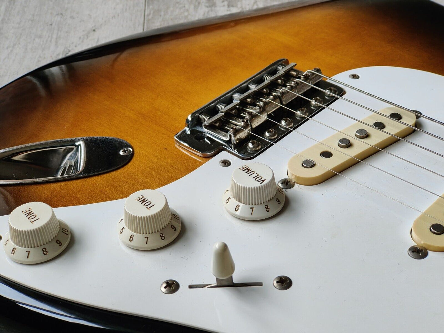 1987 Fender Japan ST54 '54 Reissue Stratocaster w/Soft V Neck (Brown Sunburst)