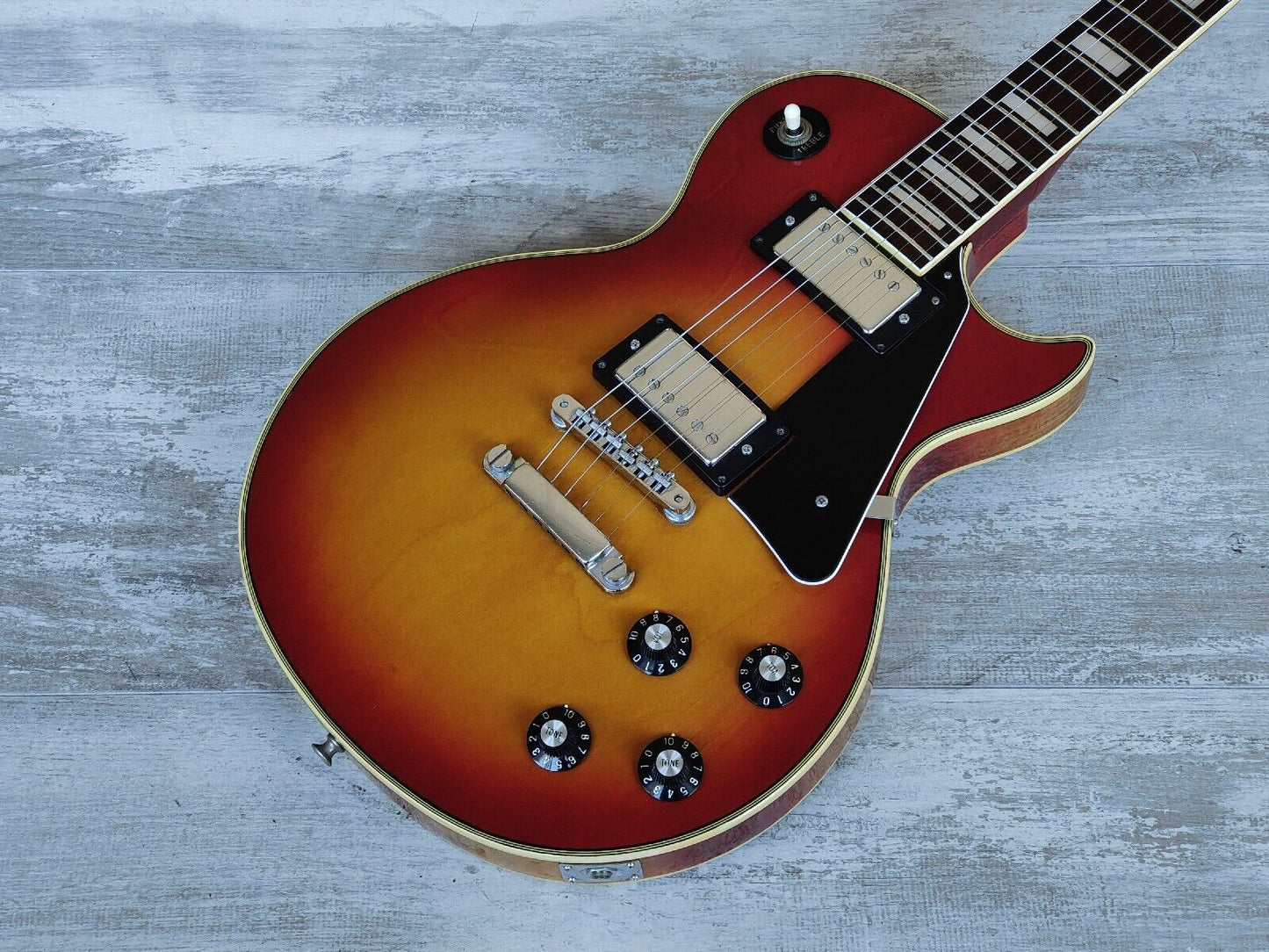 1970’s Fresher Japan Les Paul Custom (Cherry Sunburst)