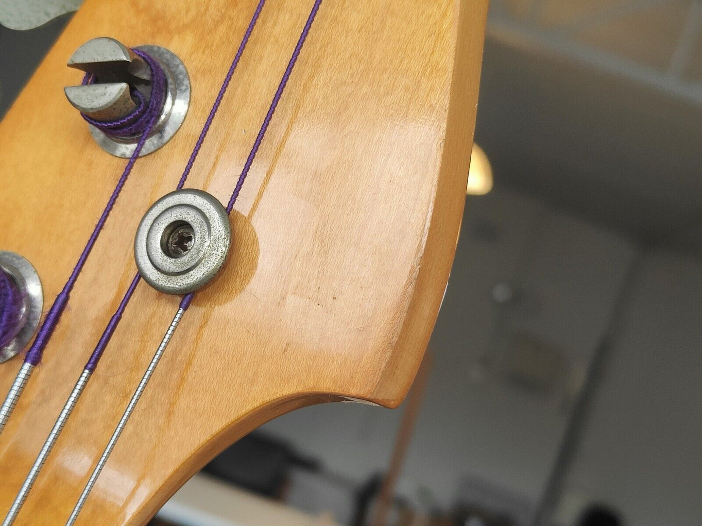 1983 Tokai TJB-70F Fretless Jazz Bass (Aged Olympic White)