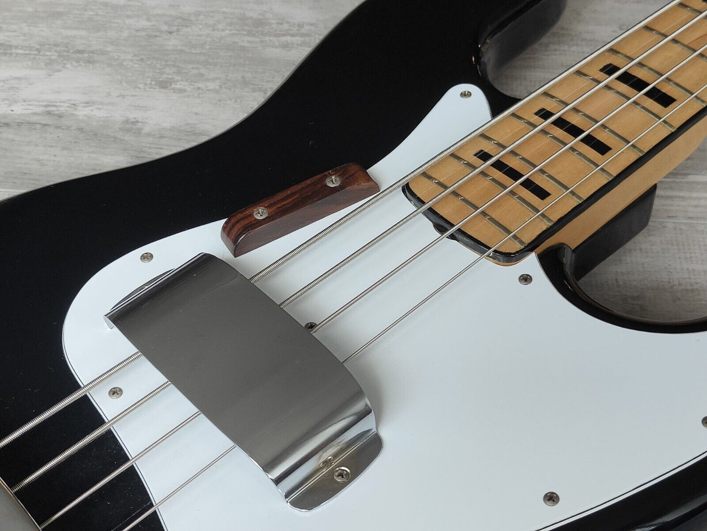 1976 Fernandes Japan FJB-65 Jazz Bass (Black)