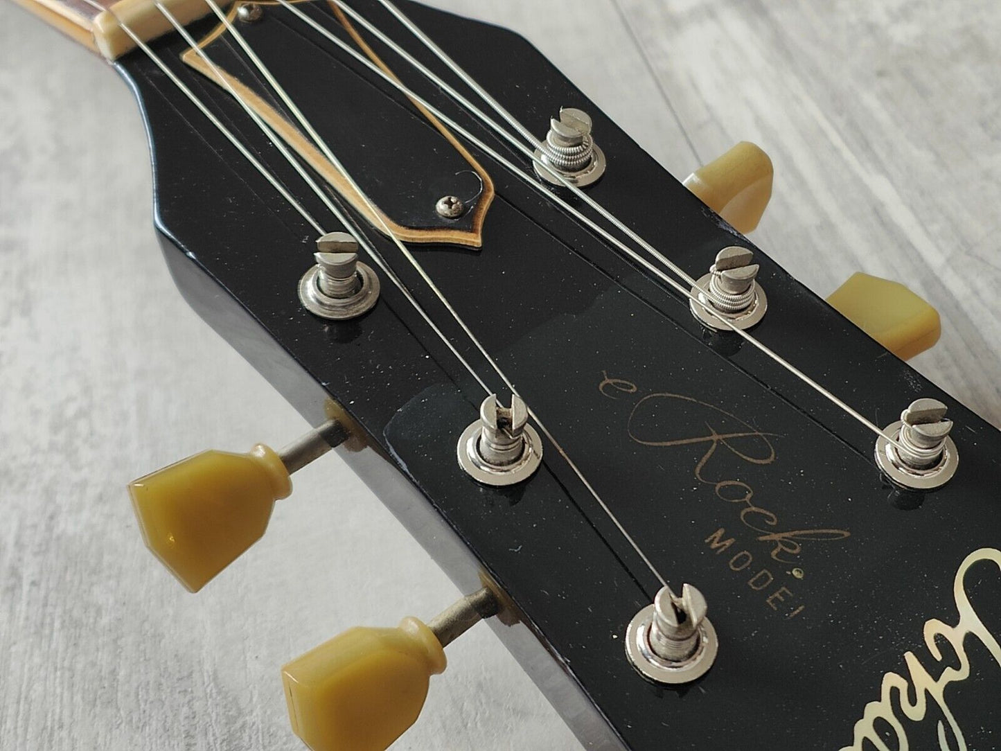1983 Tokai Love Rock TLS-50 Les Paul Standard (Brown Sunburst)