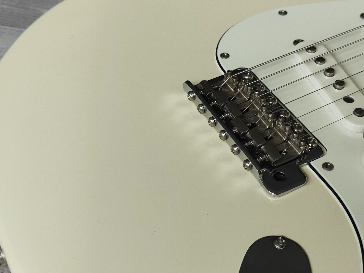1994 Fender Japan Stratocaster Standard (Vintage White)