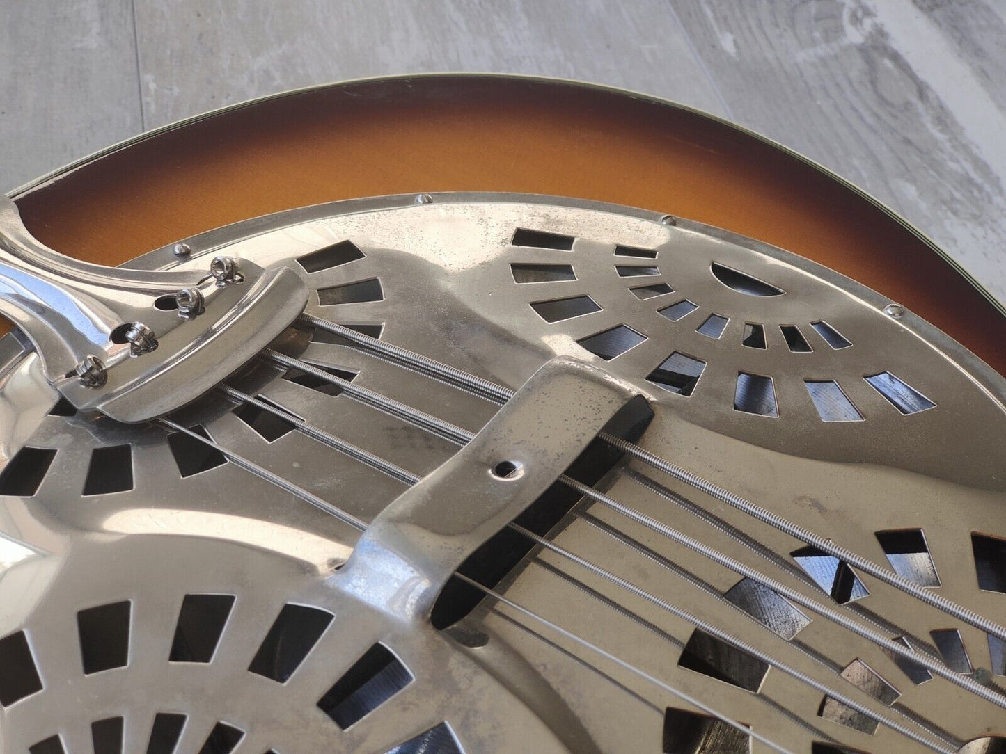 1999 Regal RD-05 Short Scale Resonator Acoustic Bass