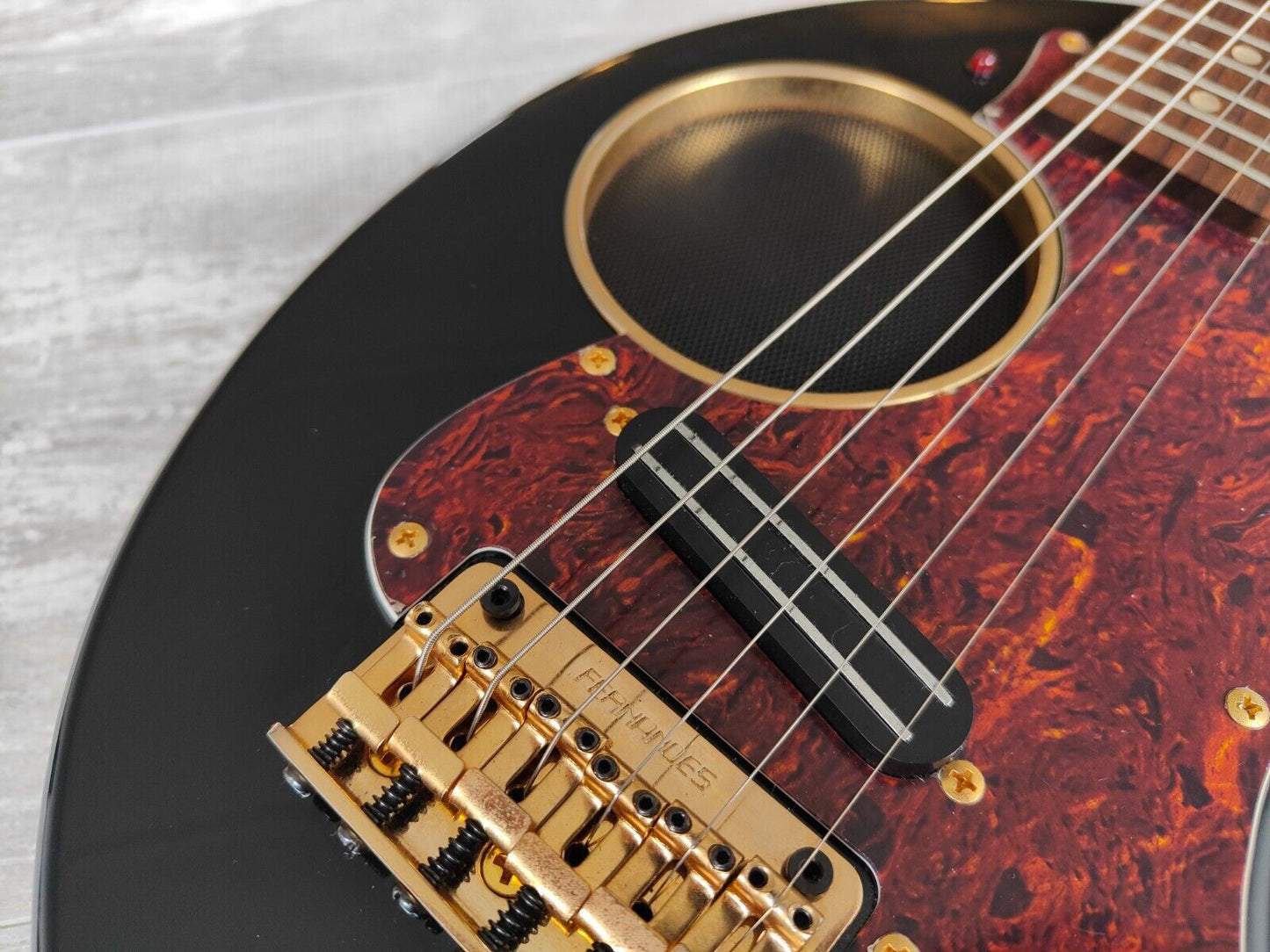 Fernandes ZO-3 Nomad Travel Guitar w/Onboard Speaker/Amplifier