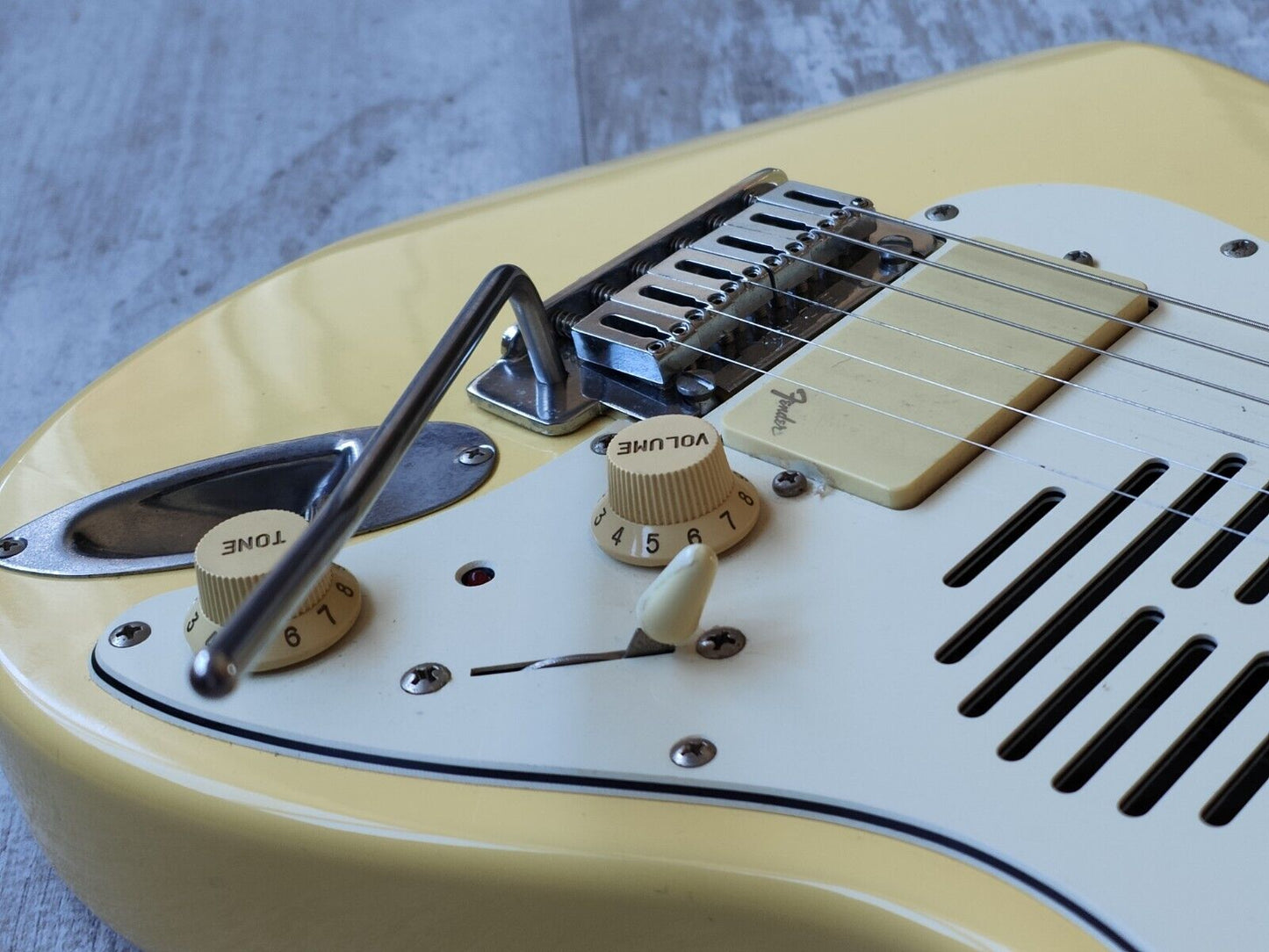 1993 Fender Japan ST-CHAMP Travel 70's Style Stratocaster (Aged White)