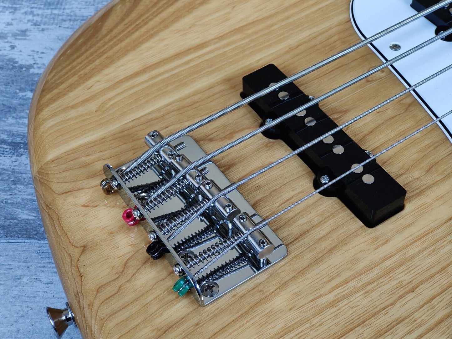 2020 Fender Japan Traditional 70's Jazz Bass (Natural)