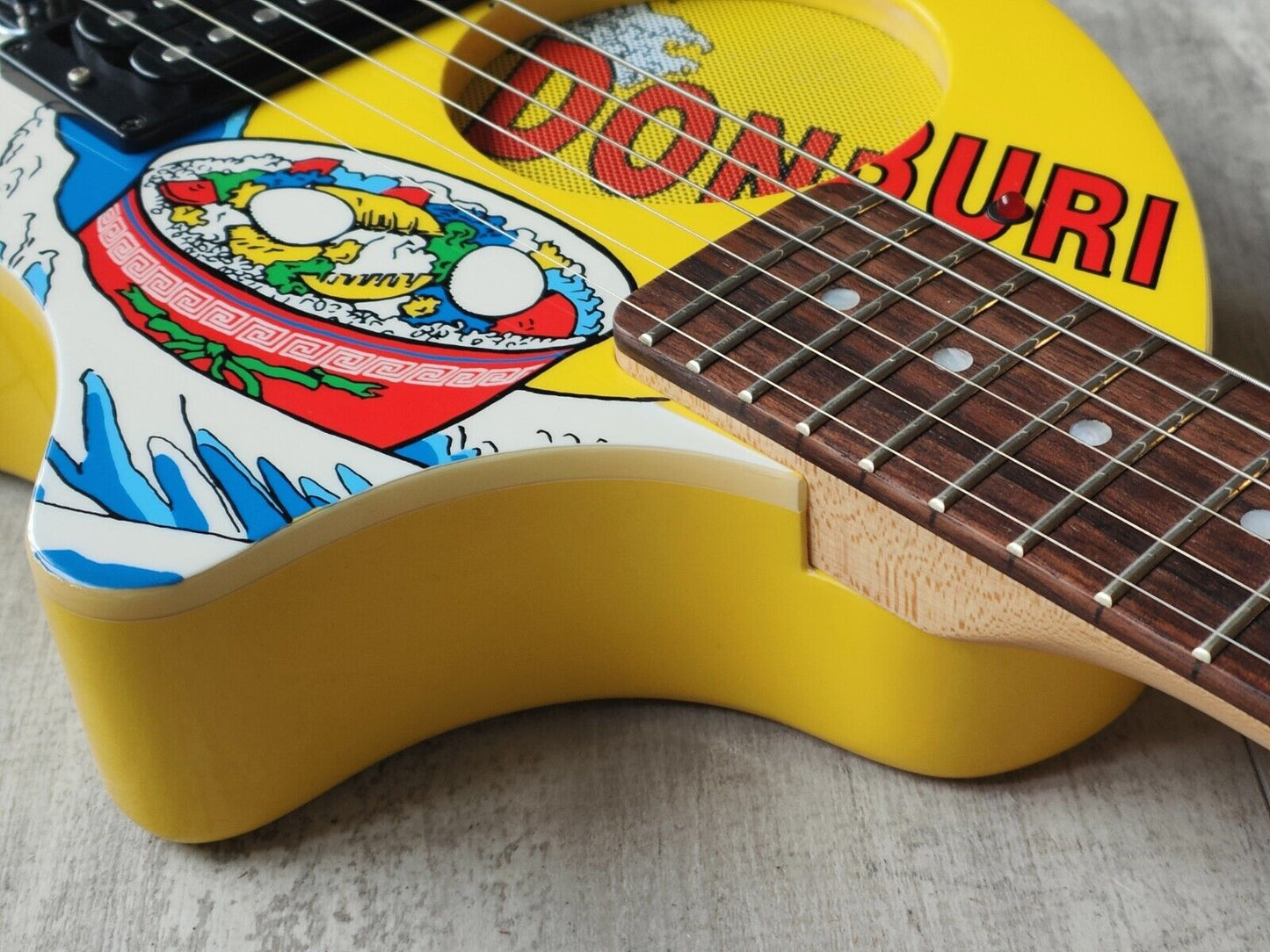 Fernandes ZO-3 Nomad Travel Guitar w/Onboard Speaker (Donburi/The Great Wave)