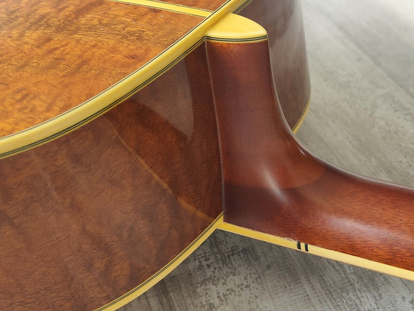 1979 K. Yairi Japan Leo-J2 Handmade Acoustic Guitar (Natural)