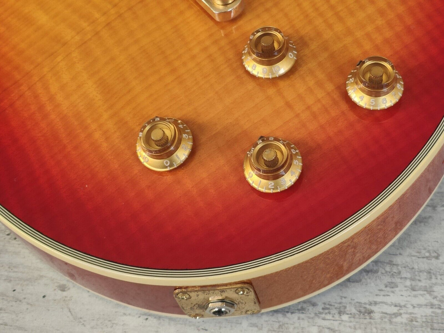 1986 Burny RSC-80 Les Paul Custom Supreme (Cherry Sunburst)