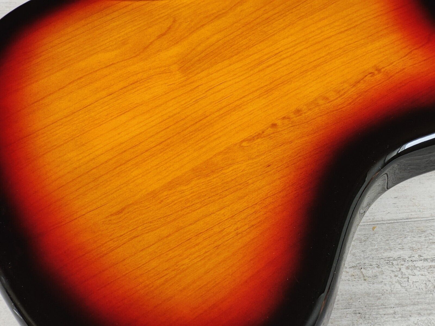 Bacchus Universe Series WJB-330 LH Left Handed Jazz Bass (Sunburst)