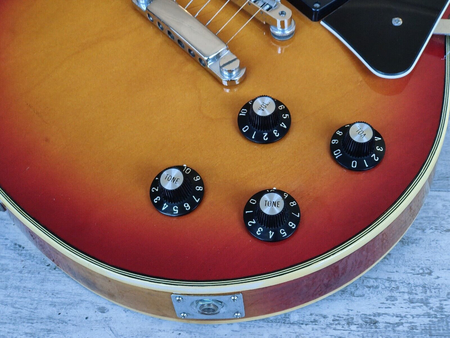 1970’s Fresher Japan Les Paul Custom (Cherry Sunburst)