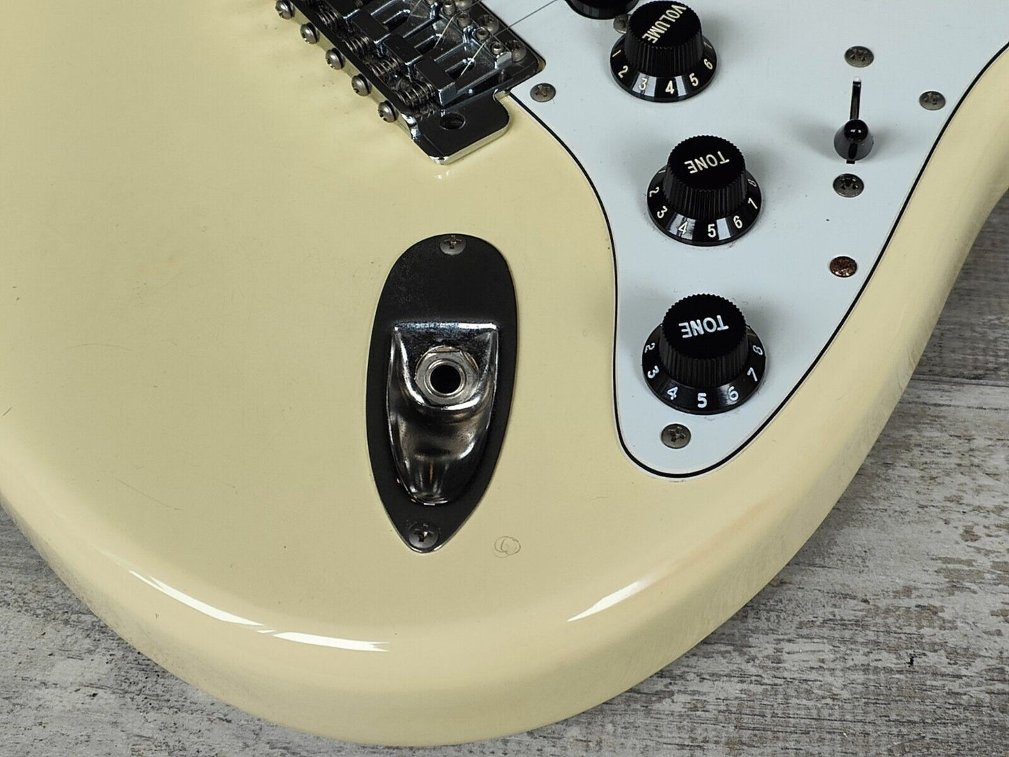 1986 Fender Japan ST72-65 '72 Reissue Blackmore Scalloped Stratocaster (White)