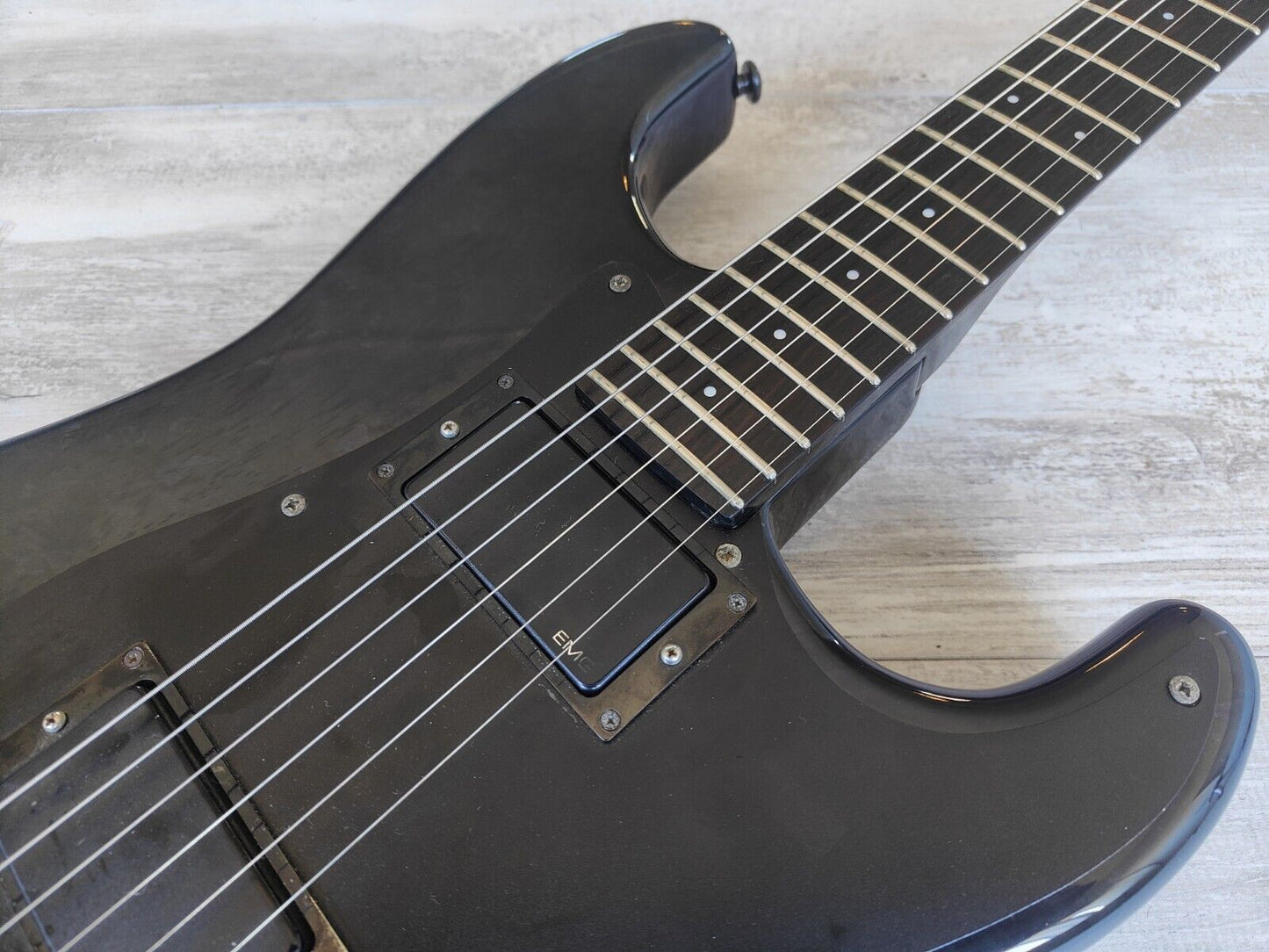 1985 Tokai Japan M-2002 MAT Graph-Tech Superstrat (Carbon Fibre)