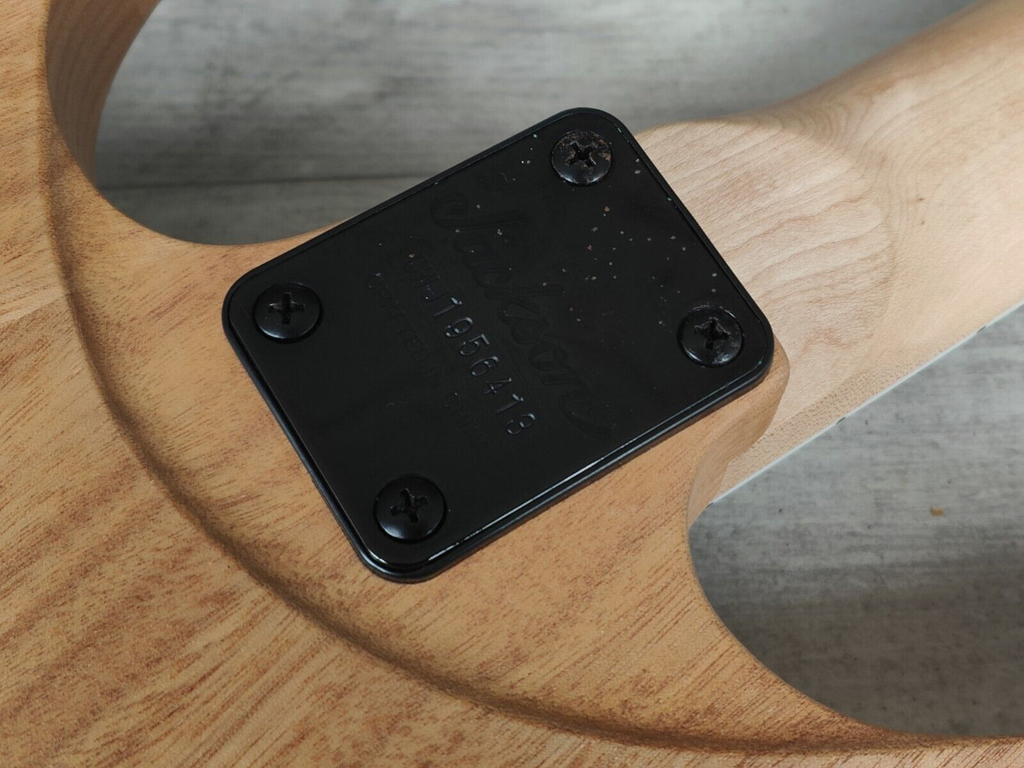 2019 Jackson JS Series Dinky Arch Top JS32 DKA (Natural)