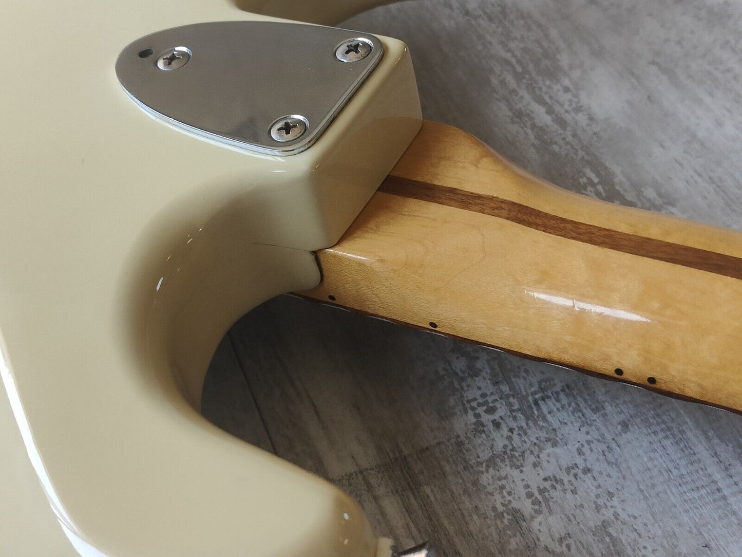 1982 Tokai Japan SS-48 Silver Star Scallop Stratocaster (Vintage Olympic White)