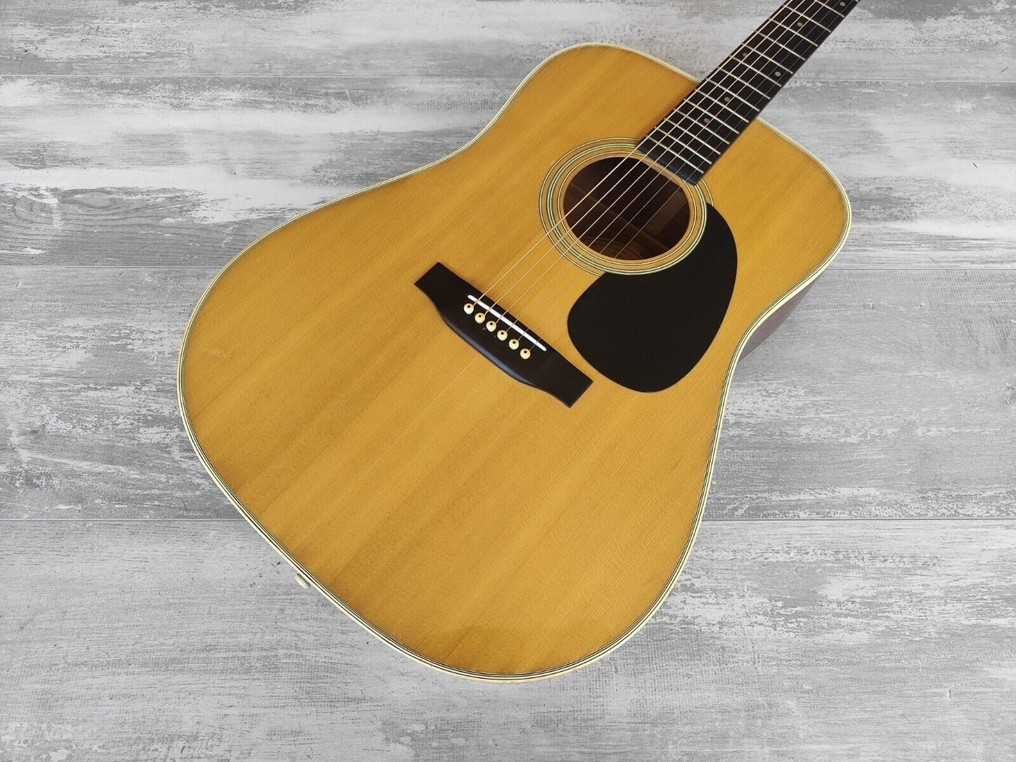 1980's Morris W-18 Japanese Vintage Acoustic Dreadnought Guitar (Natural)