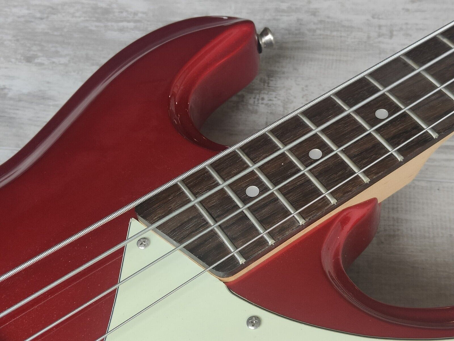 Aria Diamond Mosrite Style DMB380 Bass Guitar (Candy Apple Red)