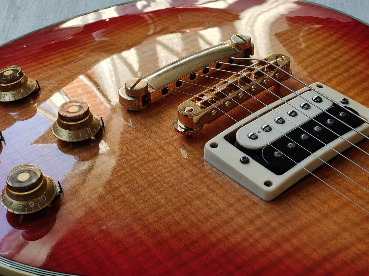 1986 Burny RSC-80 Les Paul Custom Supreme (Cherry Sunburst)