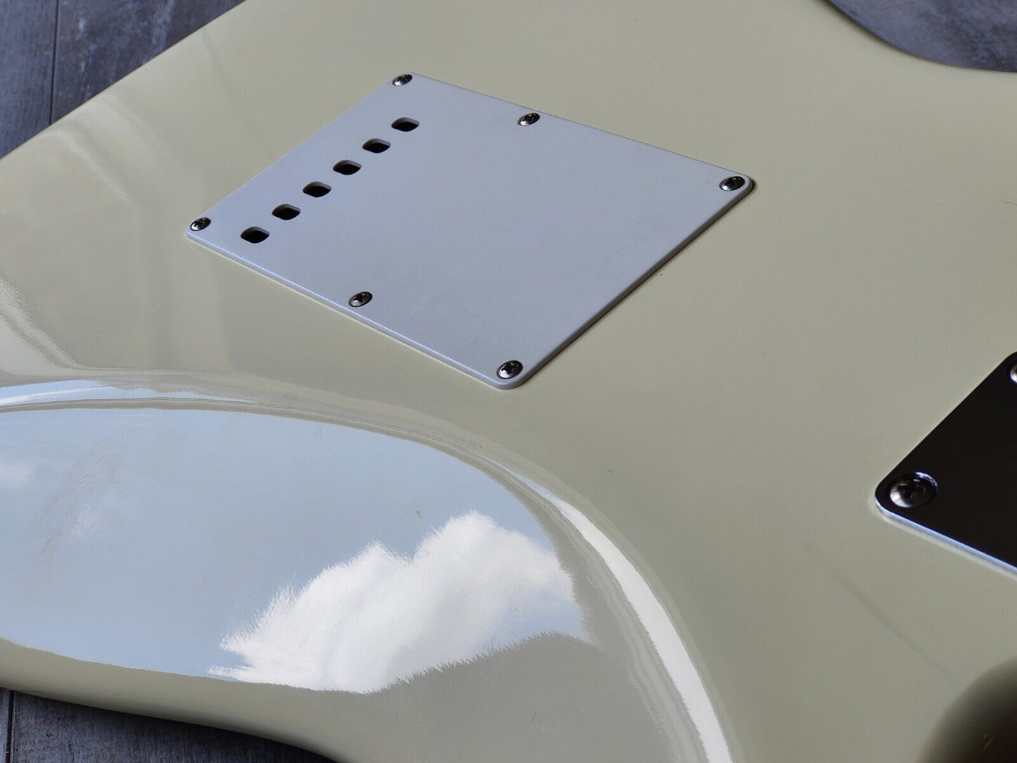 1983 Squier Japan JV Series ST501 Contemporary Stratocaster (Olympic White)