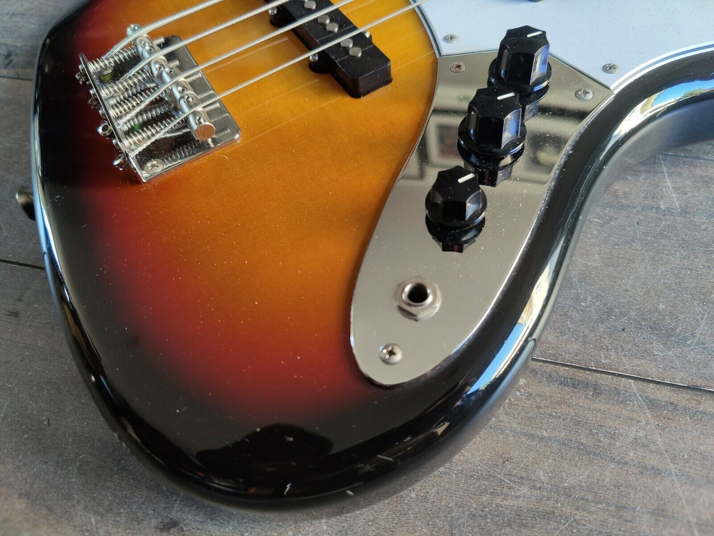 2012 FGN Japan (Fujigen) J-Standard Jazz Bass (Sunburst)