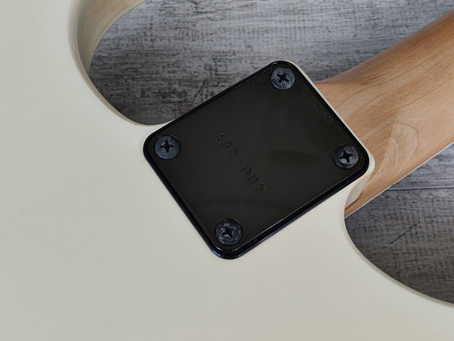 1987 Greco Japan JJ-60 HSS Superstrat (White)