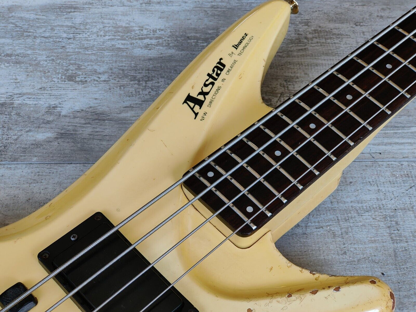 1985 Ibanez Japan Axstar AXB50 Headless Bass Guitar (White)