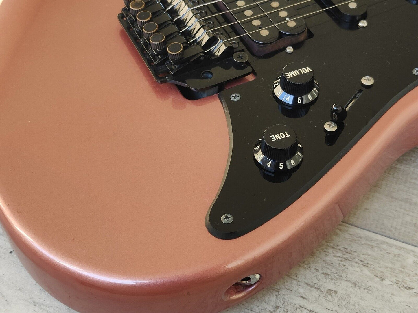 1986 Fernandes Japan FR-55 Revolver HSS Superstrat Stratocaster (Pearl Pink)