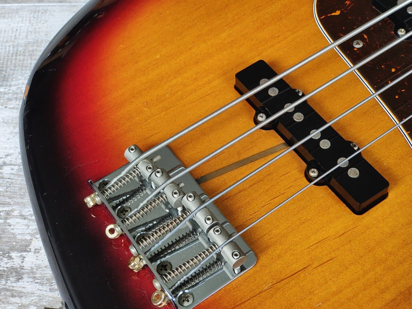 2006 Fender Japan JB62-58 '62 Reissue Jazz Bass (Sunburst)