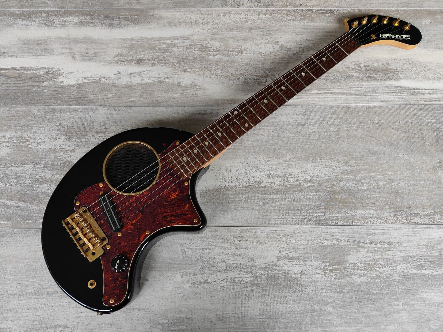 Fernandes ZO-3 Nomad Travel Guitar w/Onboard Speaker/Amplifier