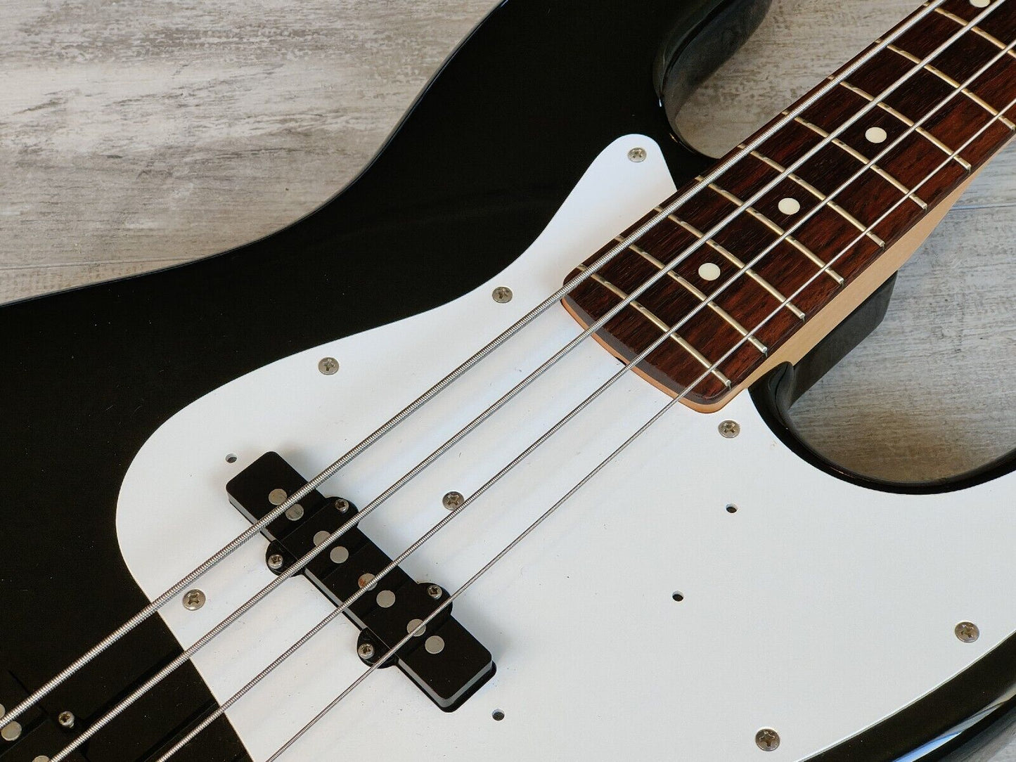 1991 Fender Japan Jazz Bass Standard (Black)