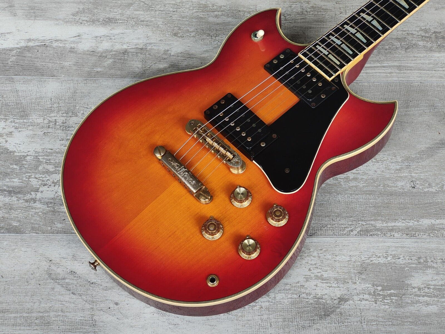 1980 Yamaha Japan SG-1000 Double Cutaway (Cherry Sunburst)