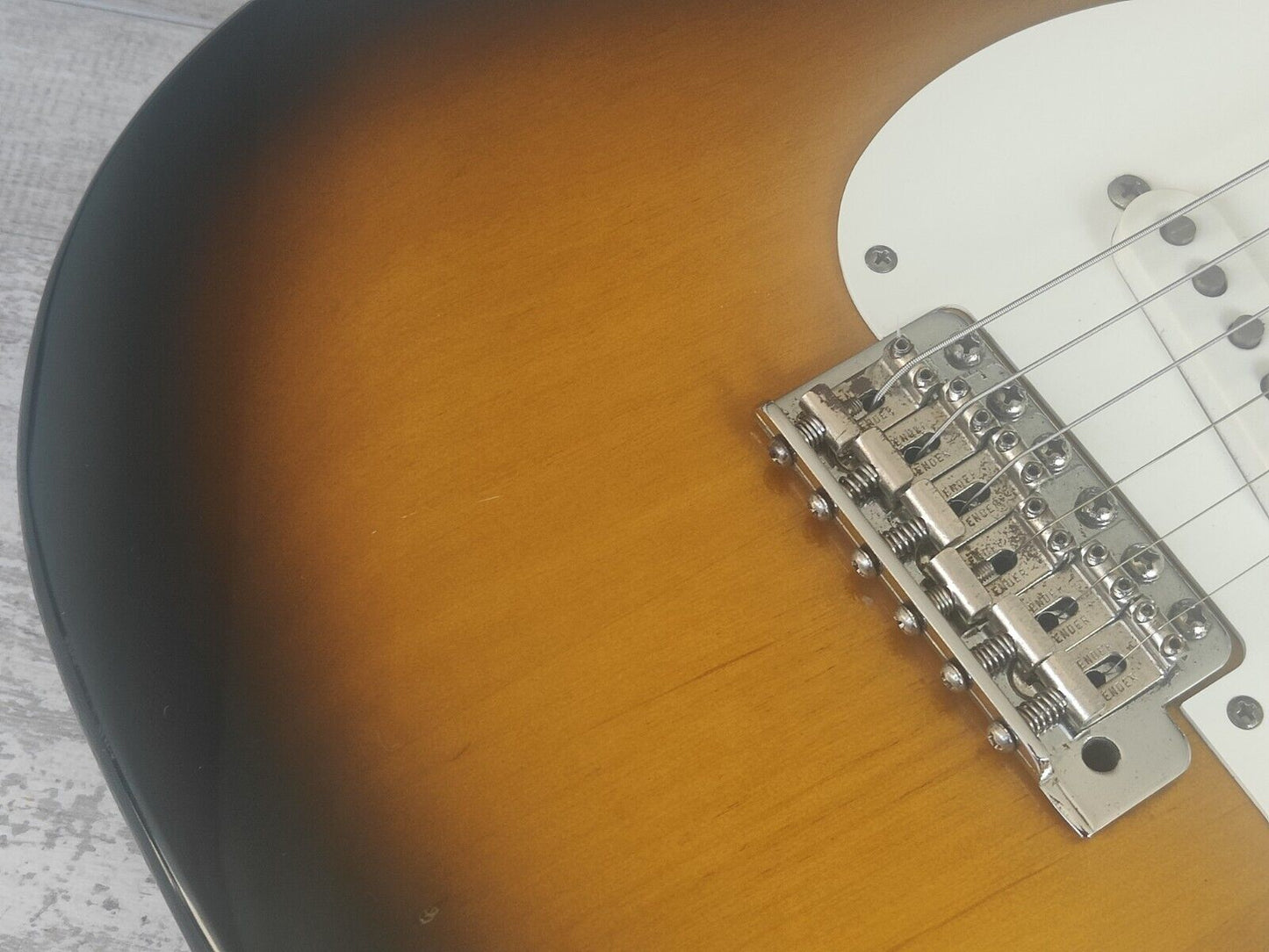 1993 Fender Japan ST54-70 '54 Reissue Stratocaster (Brown Sunburst)