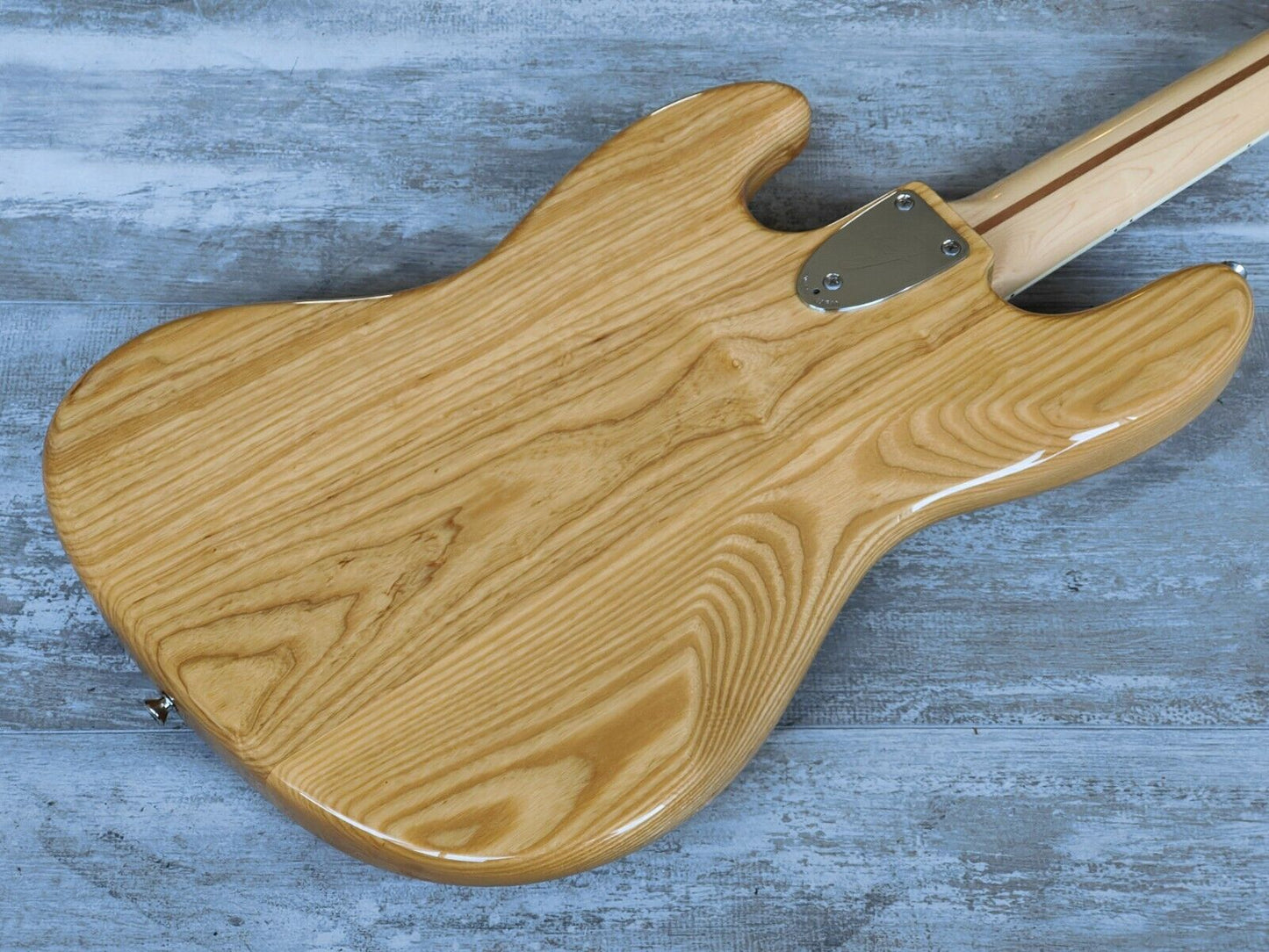 2020 Fender Japan Traditional 70's Jazz Bass (Natural)