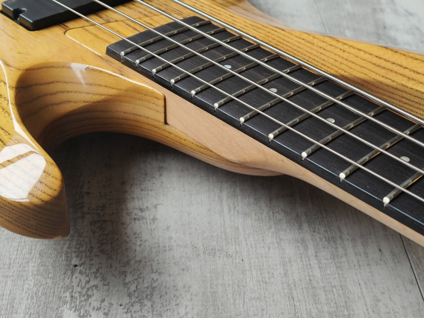 1999 ESP Japan Bottom Line Standard Bass w/EMG's (Natural)
